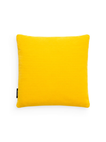 Phlox Cushion i gul, 45 x 45 cm fra Kvadrat